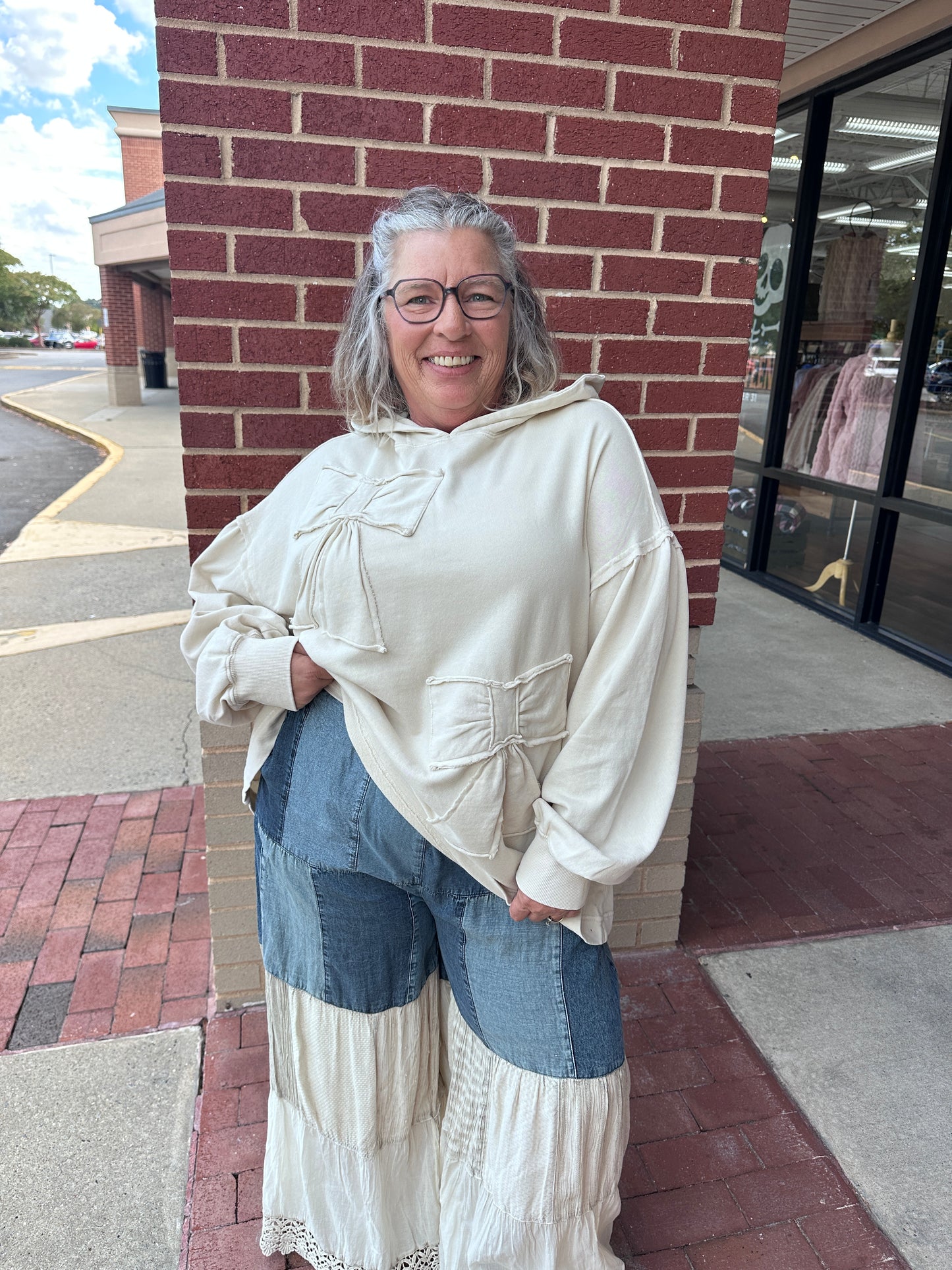 Bow Patch Hoodie Creme (Easel)