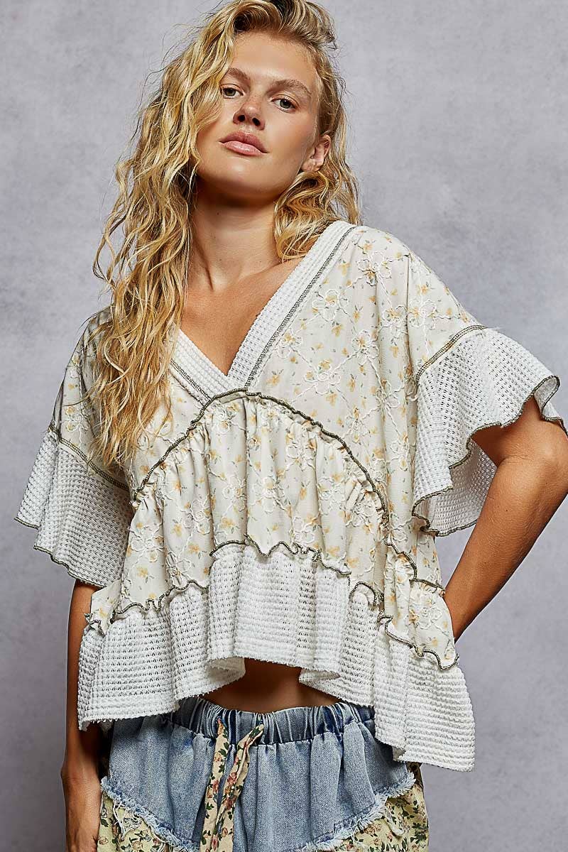 V-neck Short Sleeve Printed Woven Top (POL)