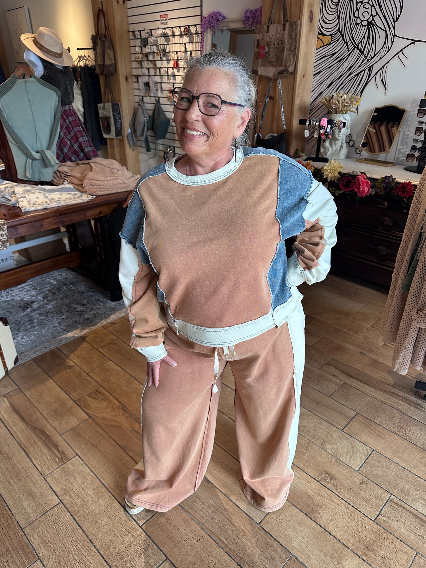 Frayed Long Sleeve Sweatshirt (eesome)