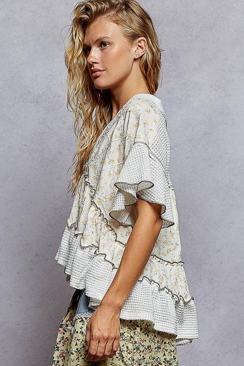 V-neck Short Sleeve Printed Woven Top (POL)
