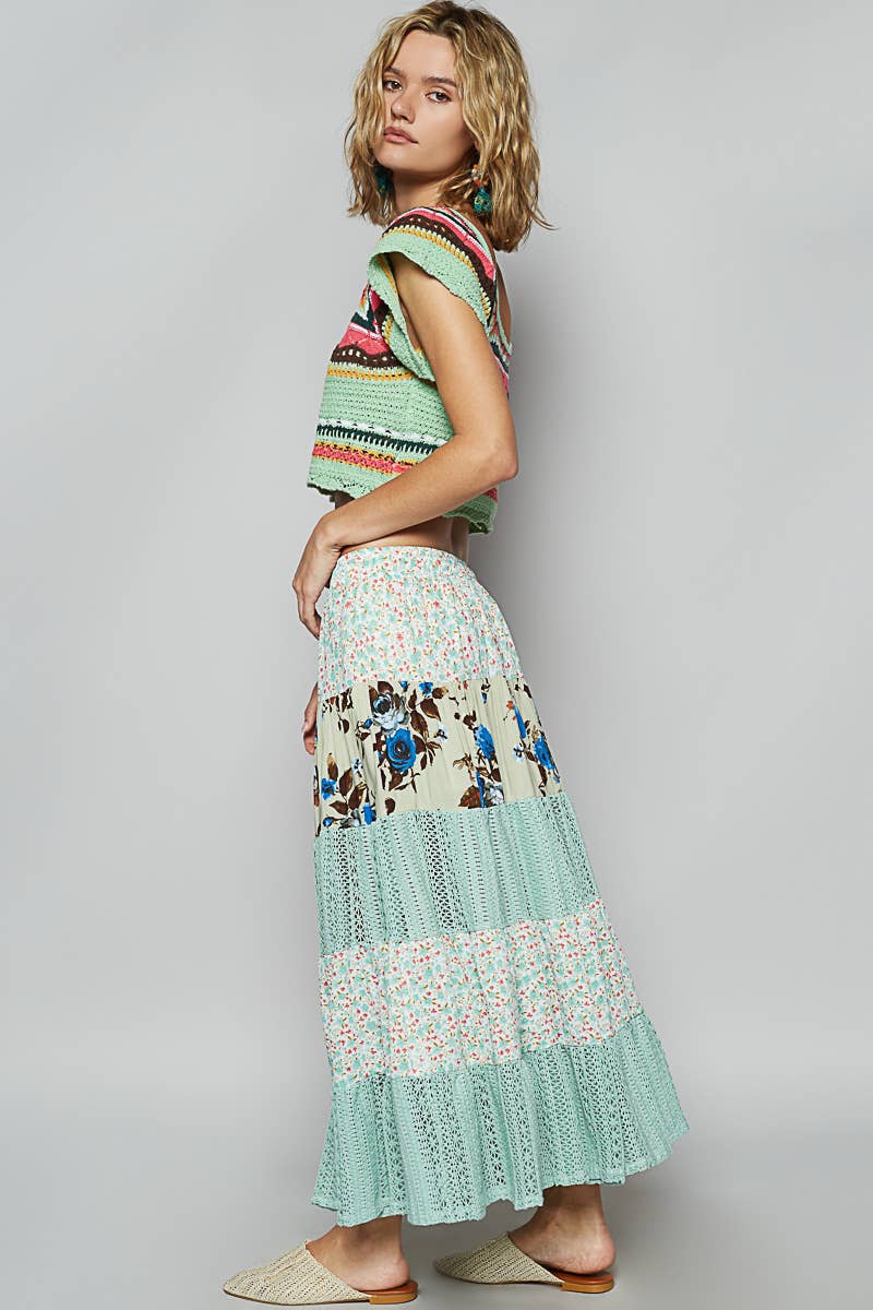 Crochet lace mix floral printed skirt
