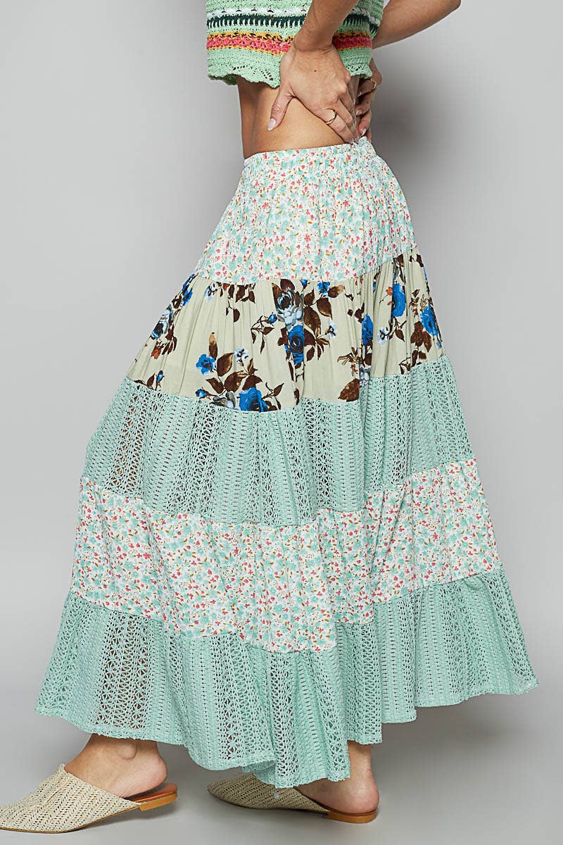 Crochet lace mix floral printed skirt