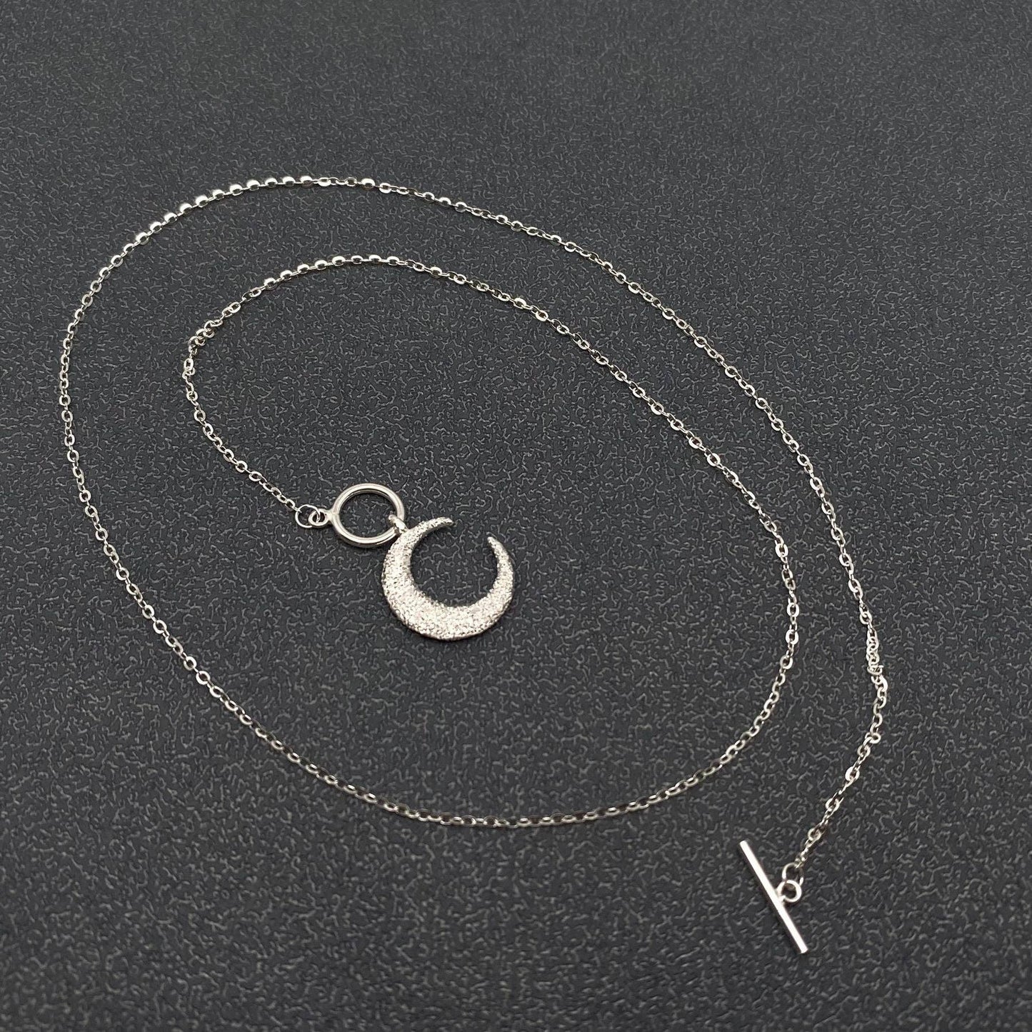 S925 Sterling Silver Frosted Moon Charm Ot Buckle Necklace - MS