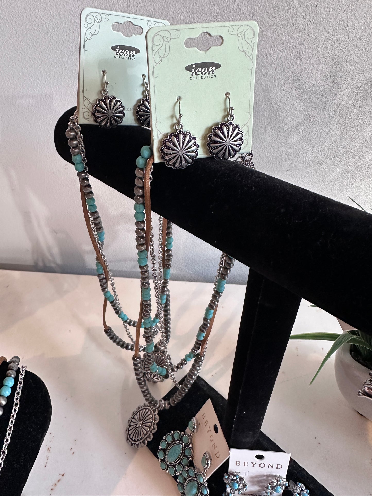 Turquoise Layered Necklace Set