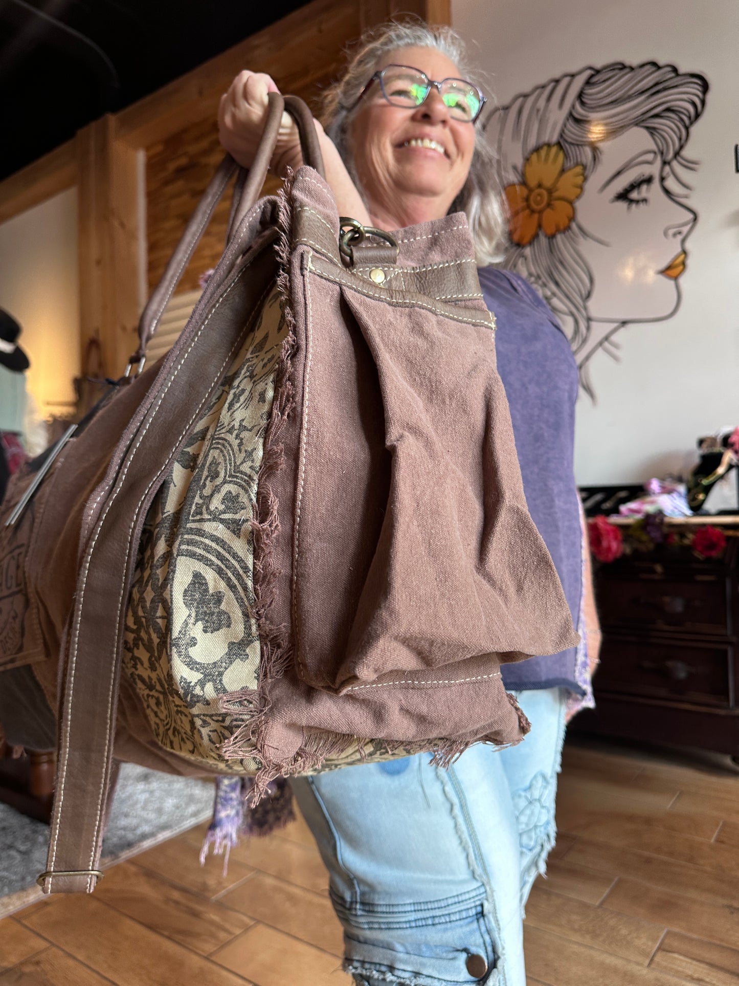 Retro Weekender Tote Medium (Myra)