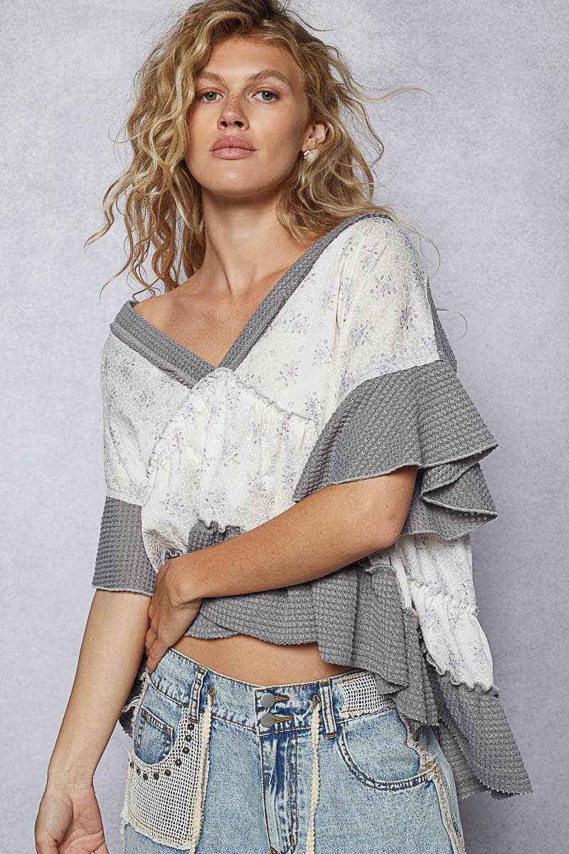 V-neck Short Sleeve Printed Woven Top (POL)