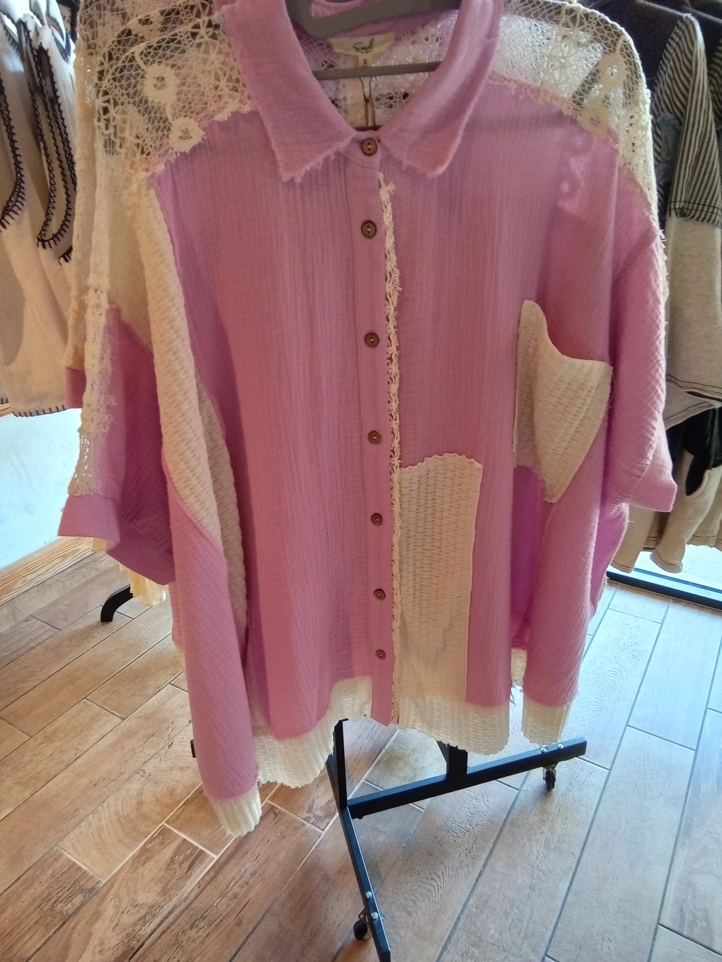 Lilac Short Sleeve Cotton & Lace Shirt (Easel)
