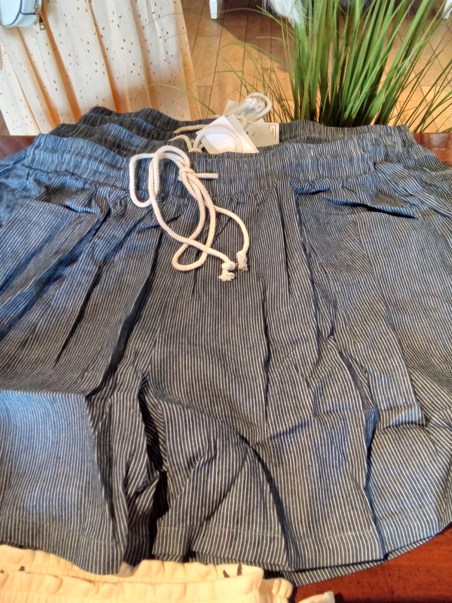 Plus Size Denim Drawstring Shorts (eesome)