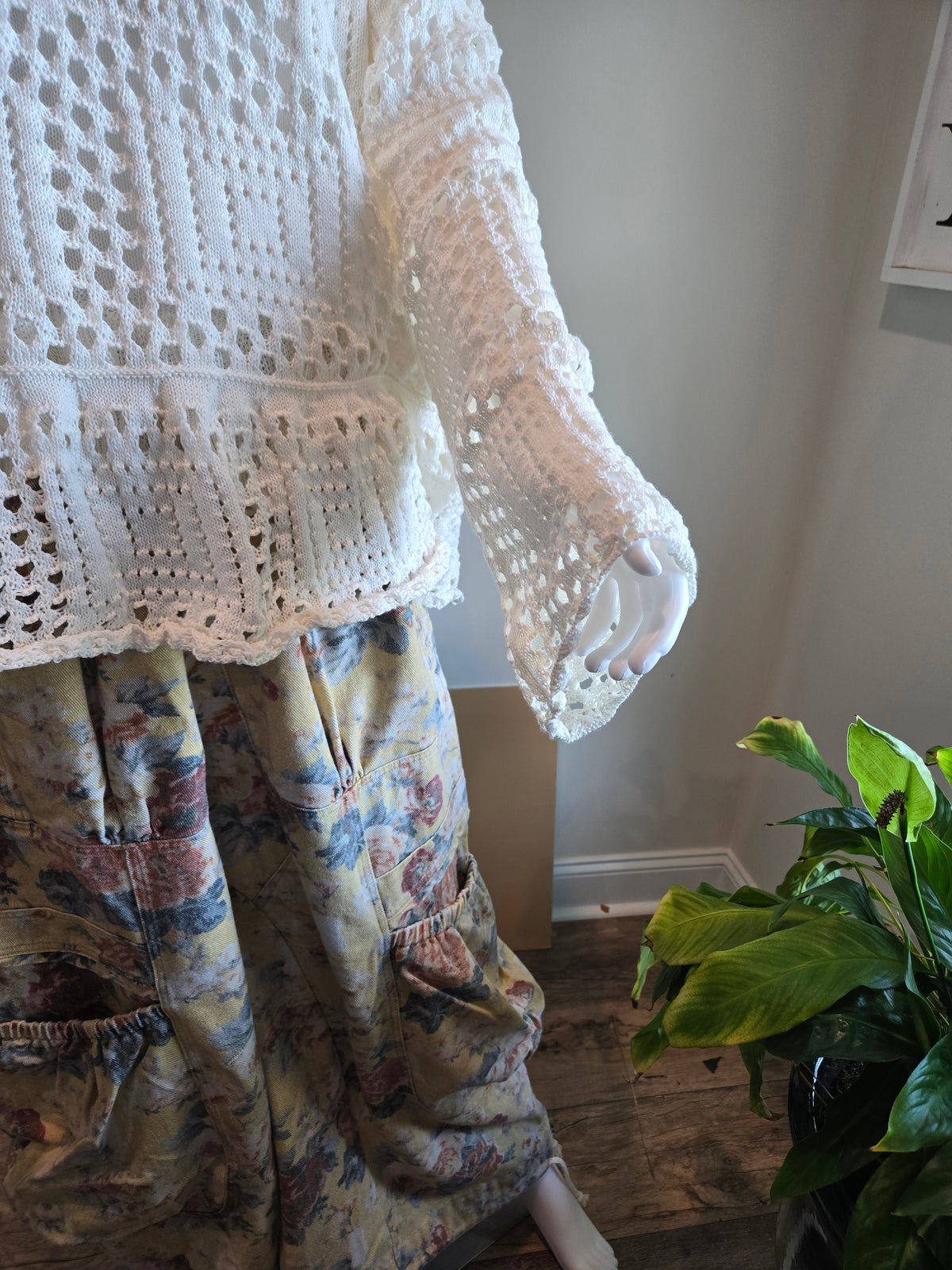 Curvy Bell Sleeve Peplum Hem Sweater