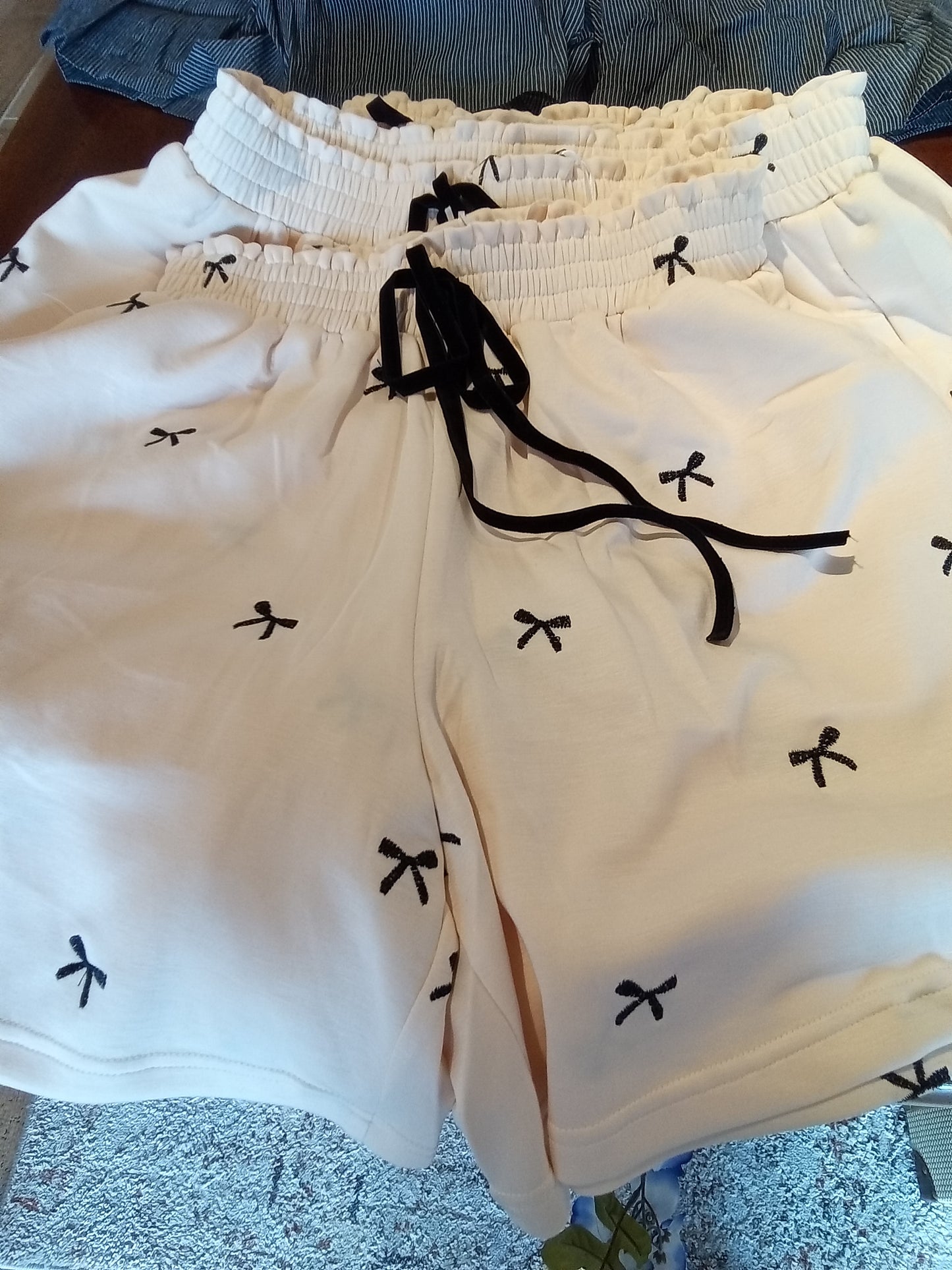 Embroidered Bow Shorts (Davi&Dani)