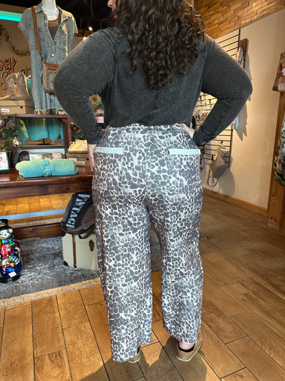 Curvy Leopard Pants