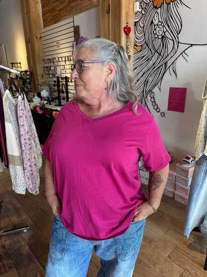 Curvy V-neck Tshirt