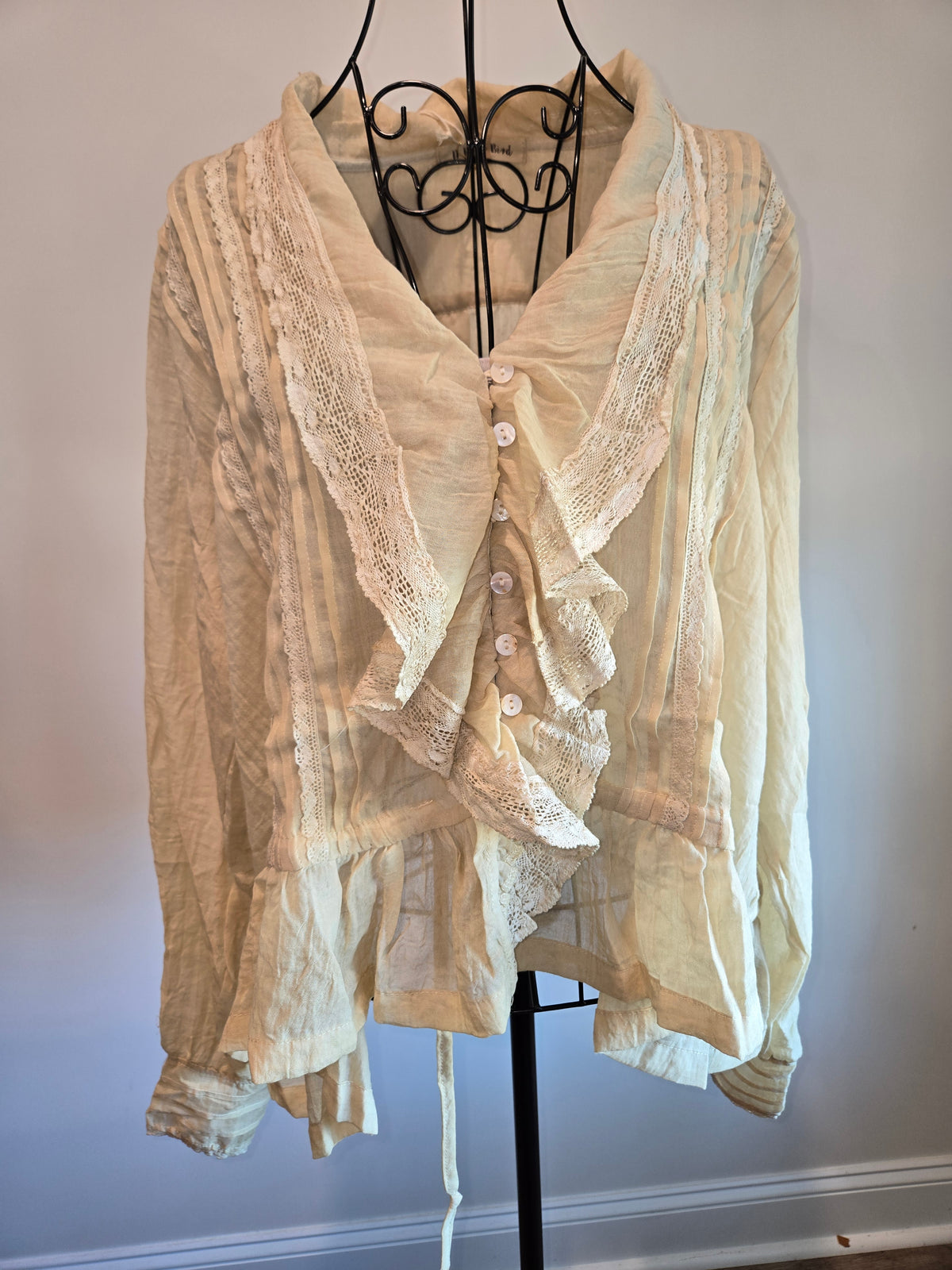 Ruffle Kisses Top (A Rare Bird)