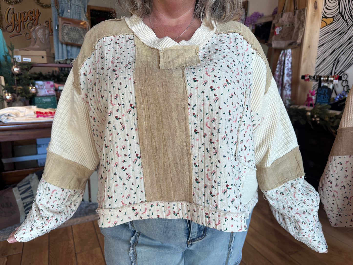 Cream Floral Patchwork Top (POL)