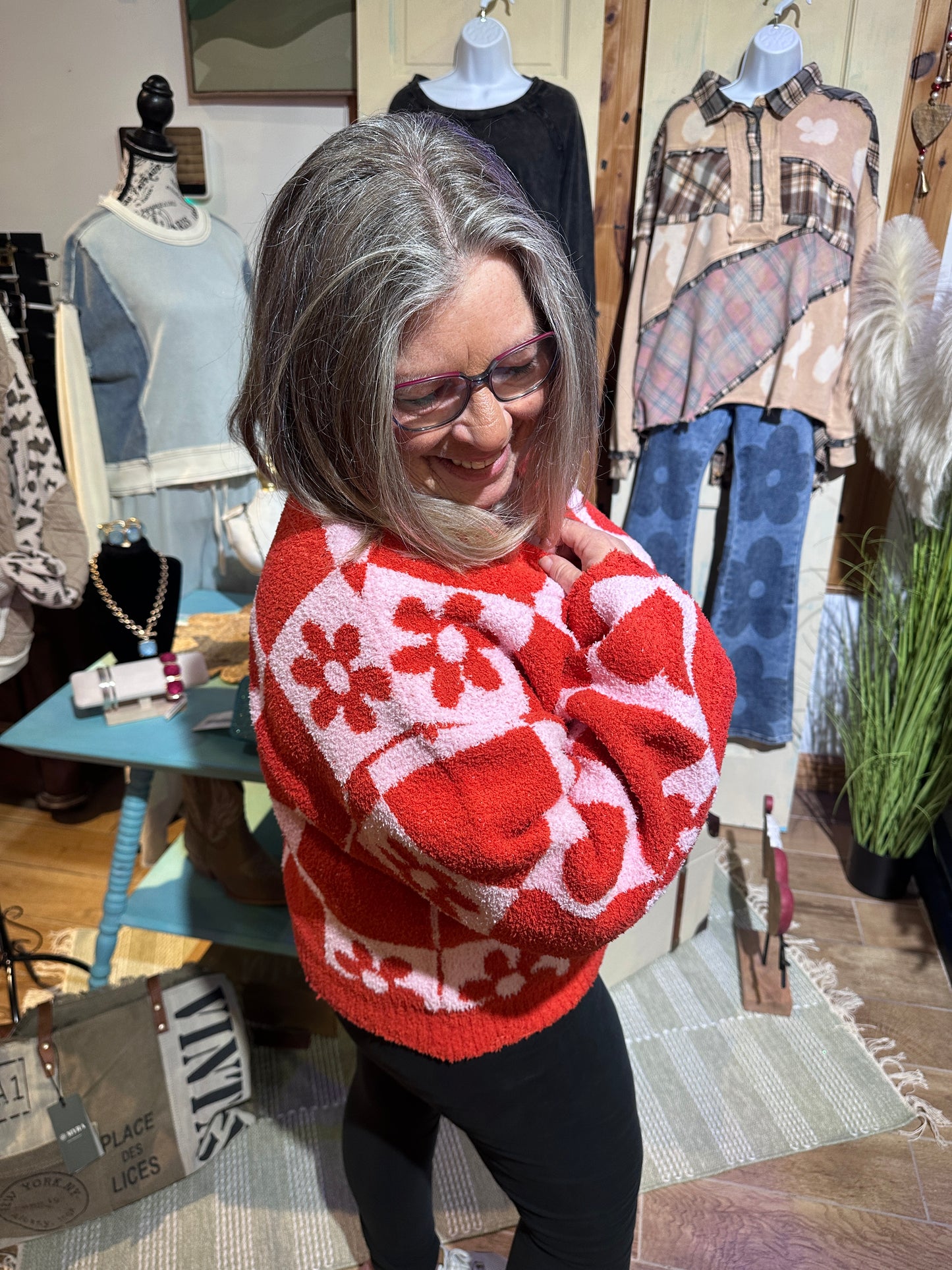 Heart Flower Distressed Sweater (POL)