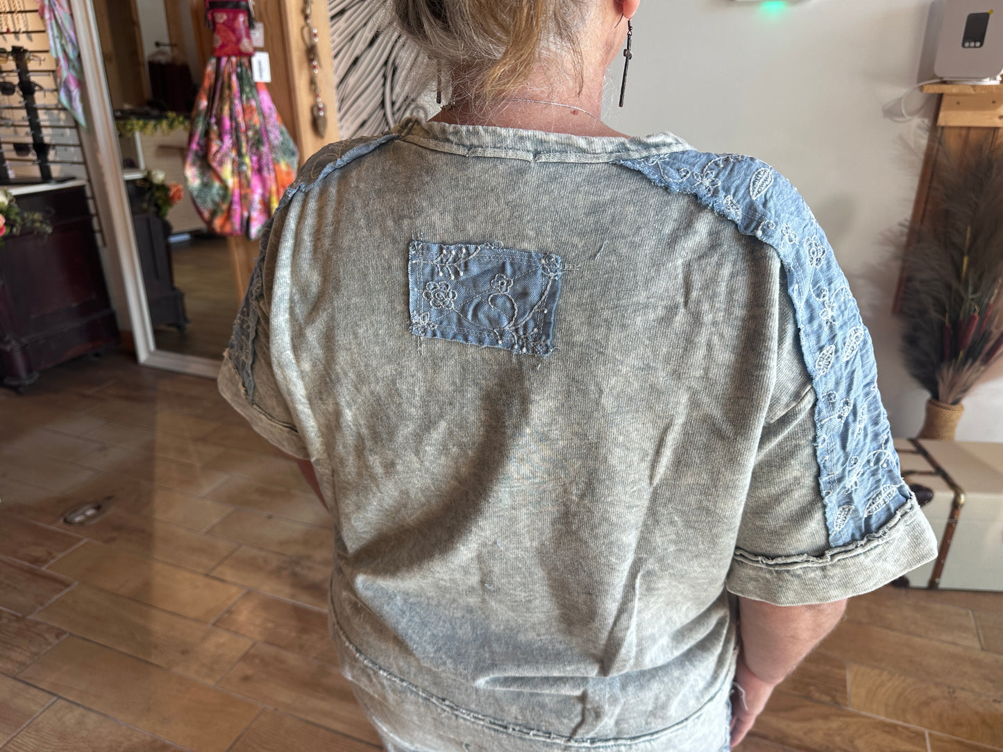 Blue Vine T-Shirt (J.HER)