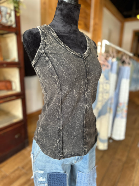FRENCH TERRY CRINKLE WASHED RAW EDGE V-NECK TANK
