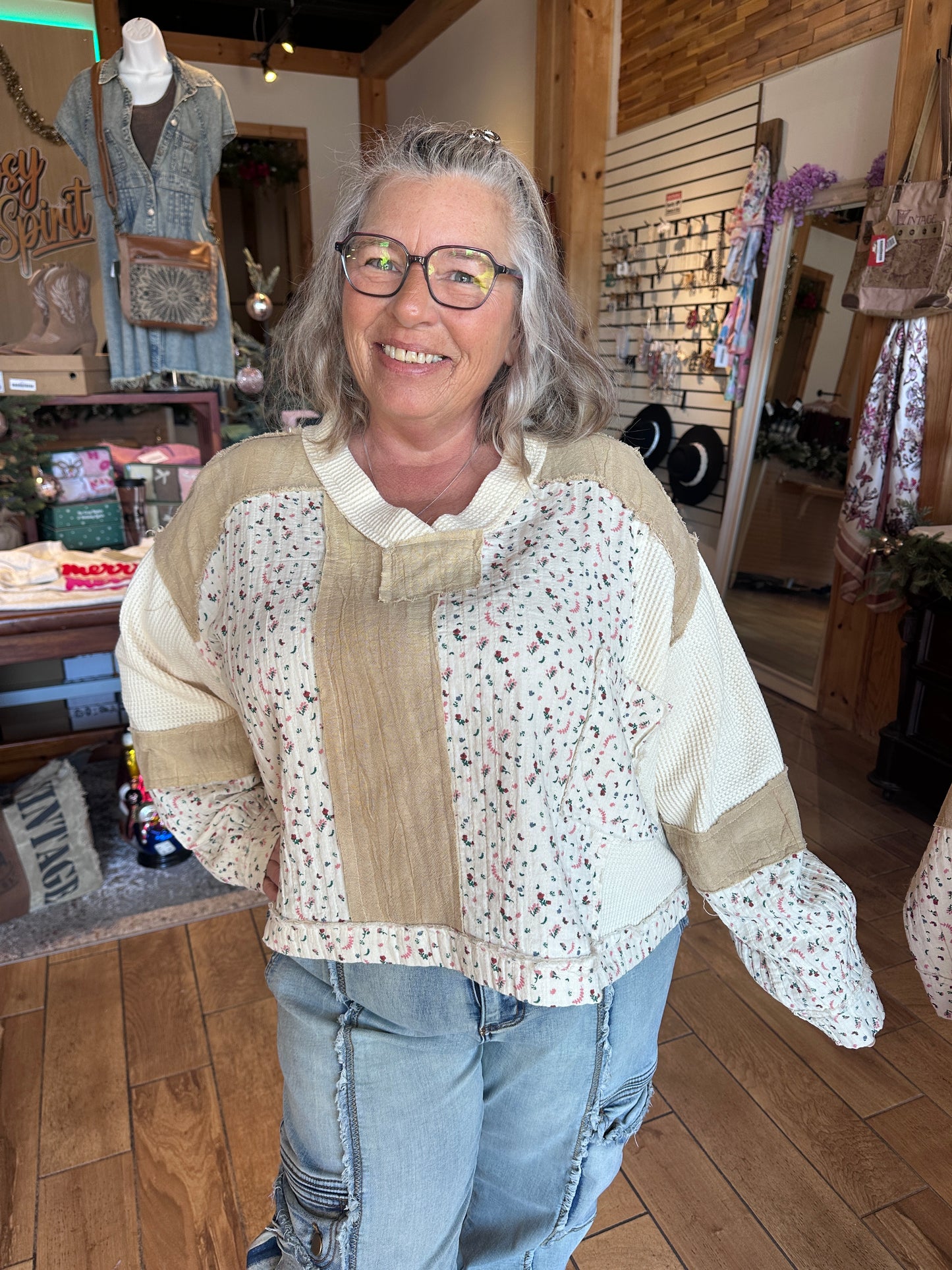 Cream Floral Patchwork Top (POL)