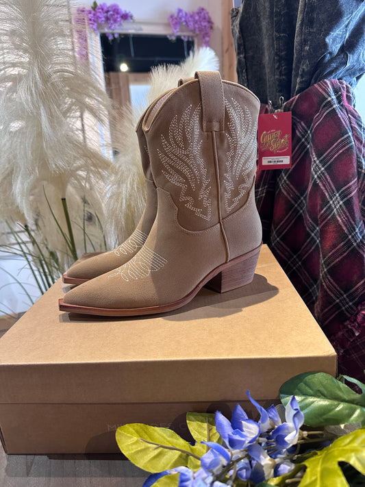 Booties (MI,IM)