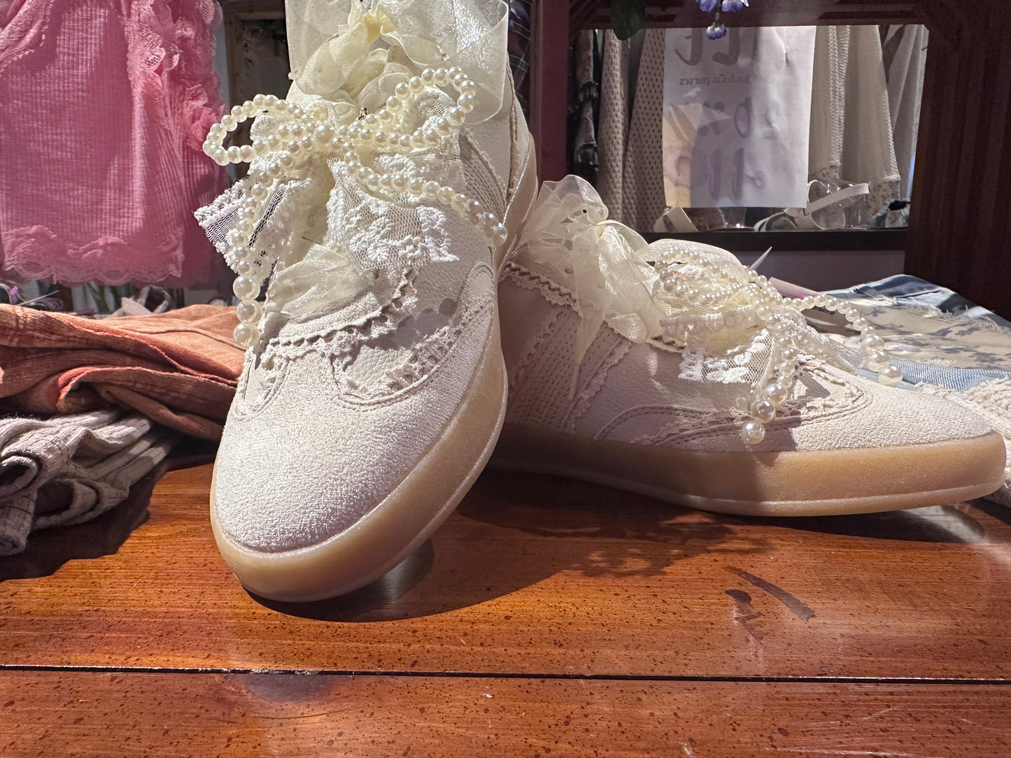 Lace and Ruffle Sneakers (MI,IM)