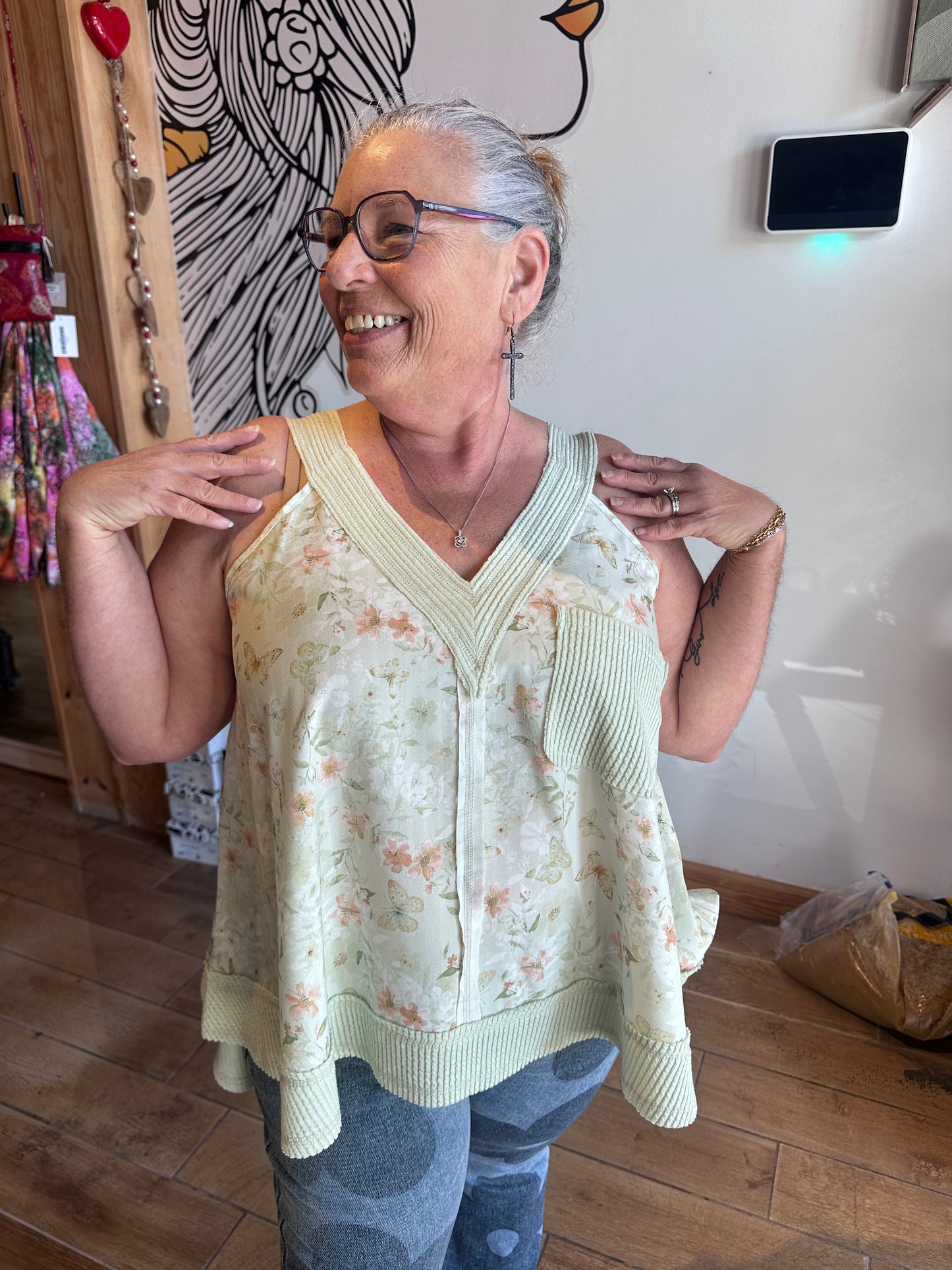 Butterfly Kisses Tank Top (POL)