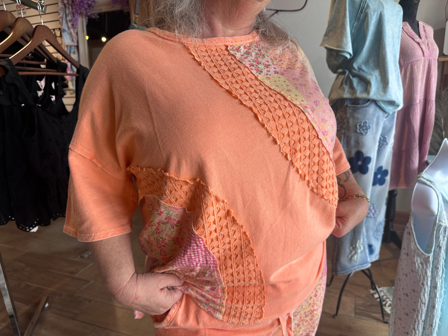 Floral Patch Top (J.Her)