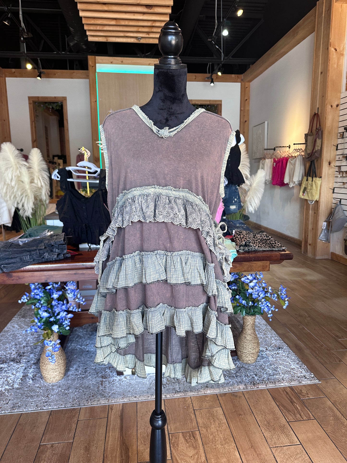 Sleeveless Tiered Ruffle Tunic (OLI&HALI)