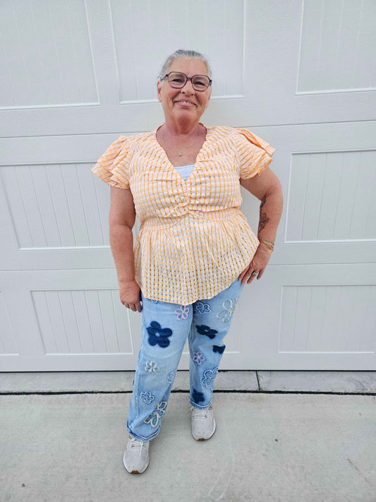 Ruffle Short Sleeve V-neck (Davi & Dani)