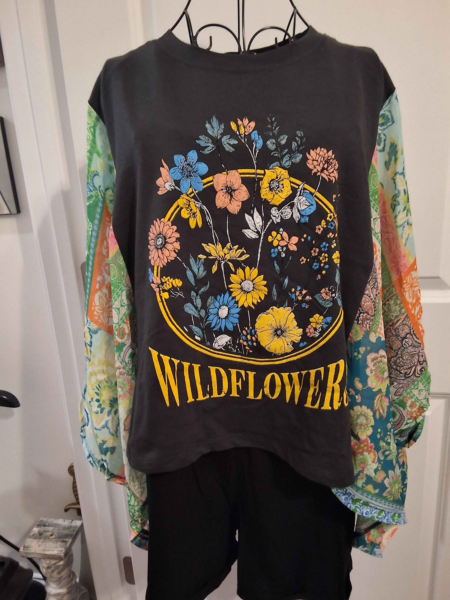 Black Wildflower Kaftan Top (Zutter)