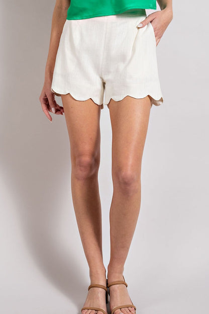 High Waisted Scallop Shorts Curvy (ee:some)