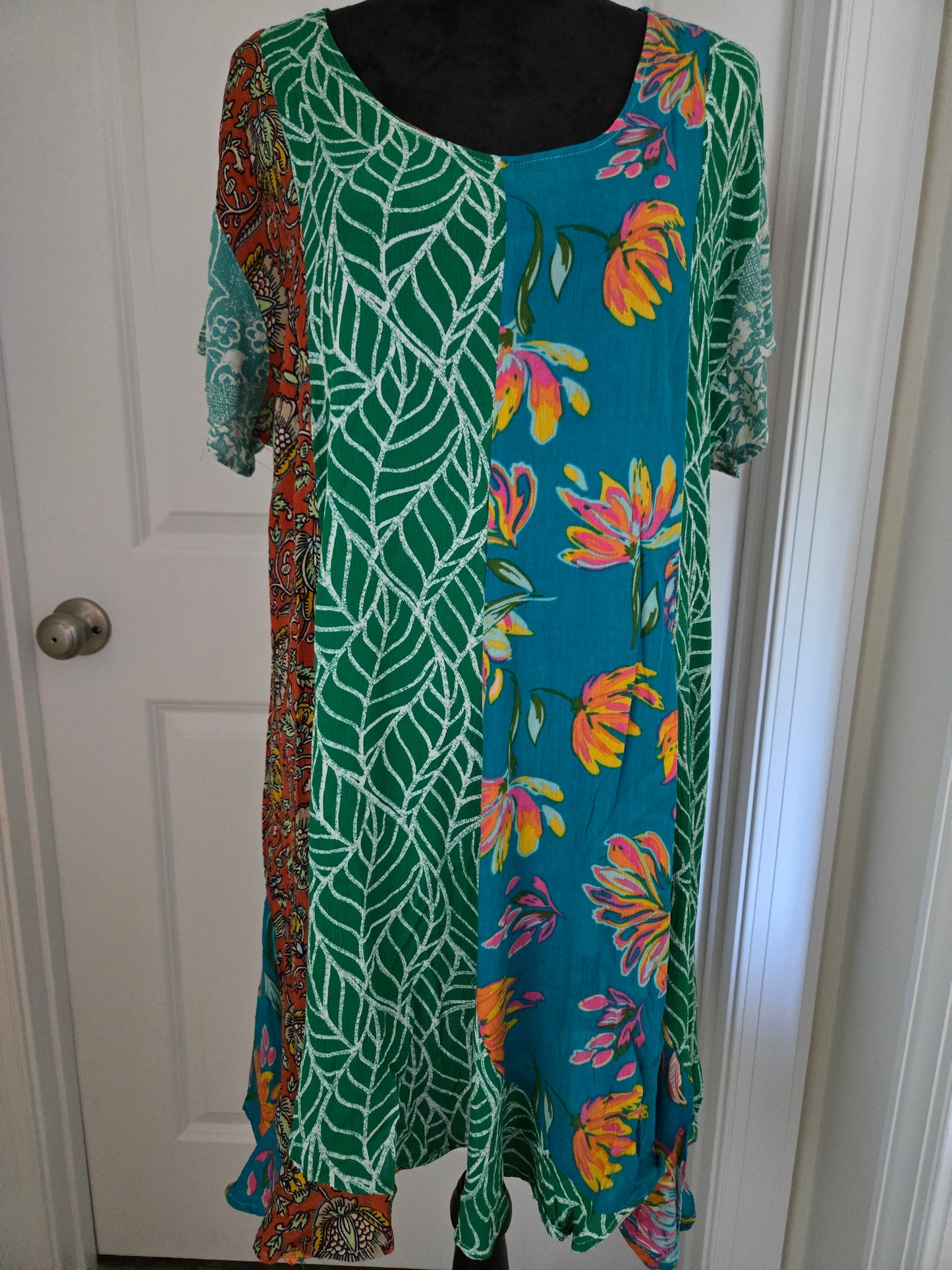 Curvy Wildflower Mini Dress