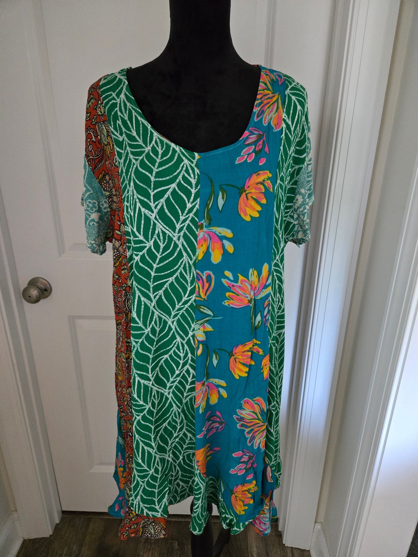 Curvy Wildflower Mini Dress