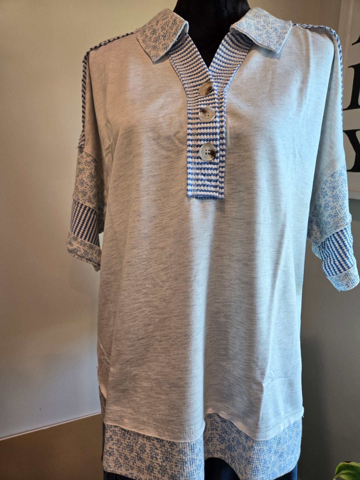 Curvy Flower and Striped Short Sleeve